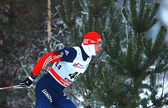 Лыжник Бессмертных выиграл гонку на 50 км на Всероссийских спортивных соревнованиях