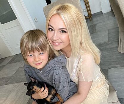 Яна Рудковская отреагировала на заголовки СМИ об «издевательствах» над сыном
