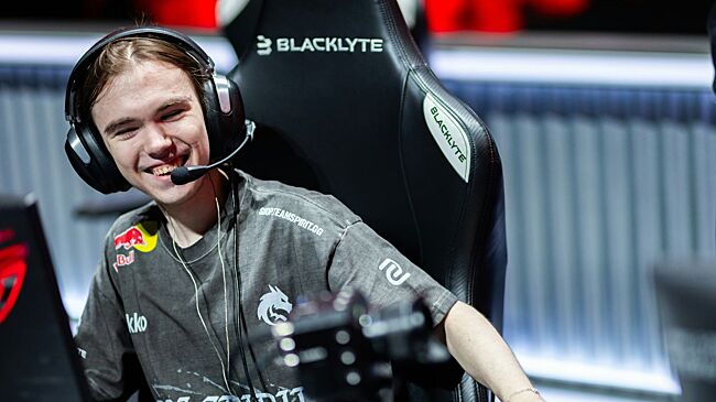 «Желаю не останавливаться на достигнутом». Donk поздравил фанатов с Новым годом!