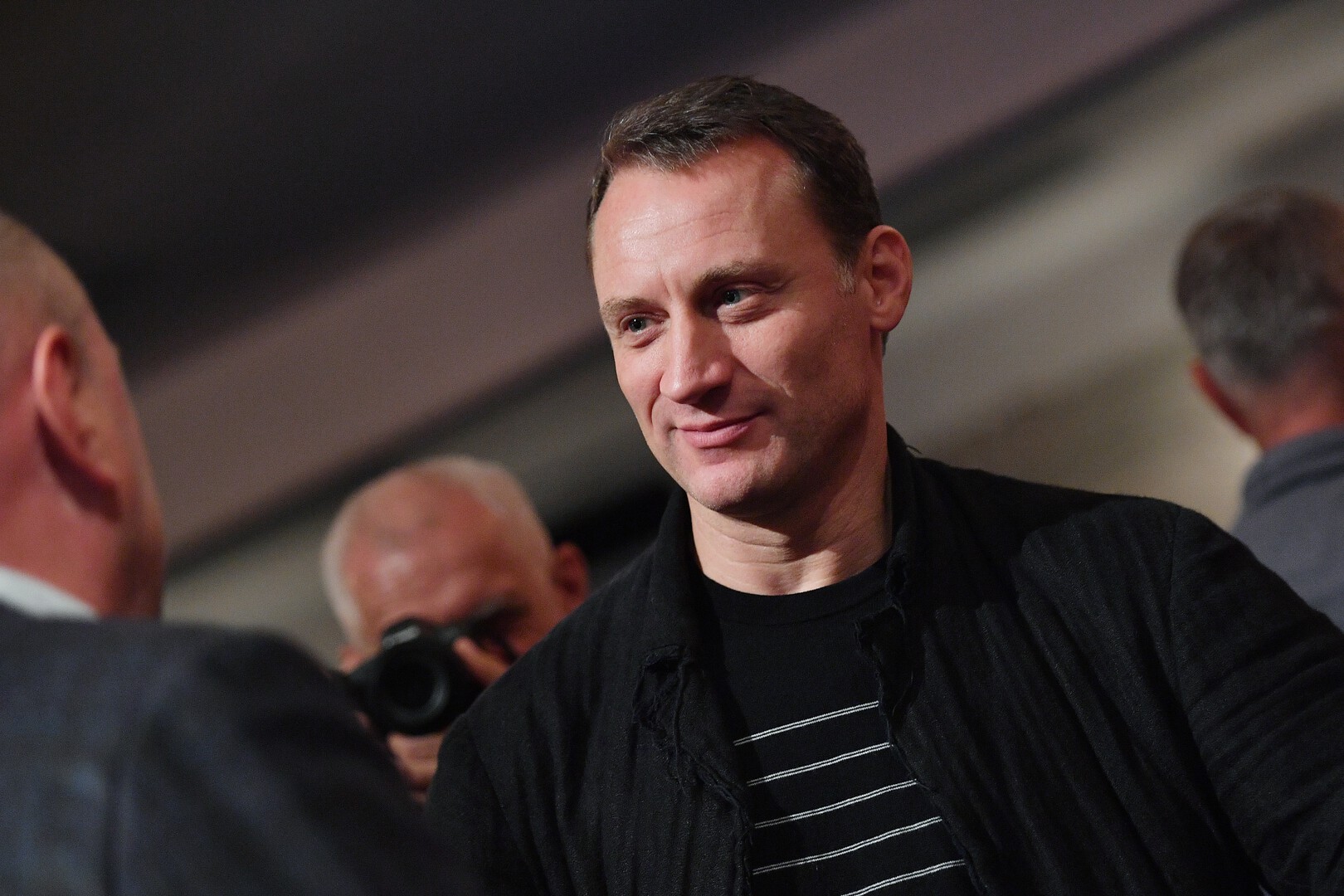 Переезд в Израиль, поддержка ВСУ, отсутствие ролей: как живет Анатолий Белый*