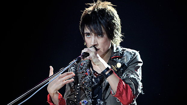 Земфира* вернула деньги за сорванный концерт в ОАЭ после угроз