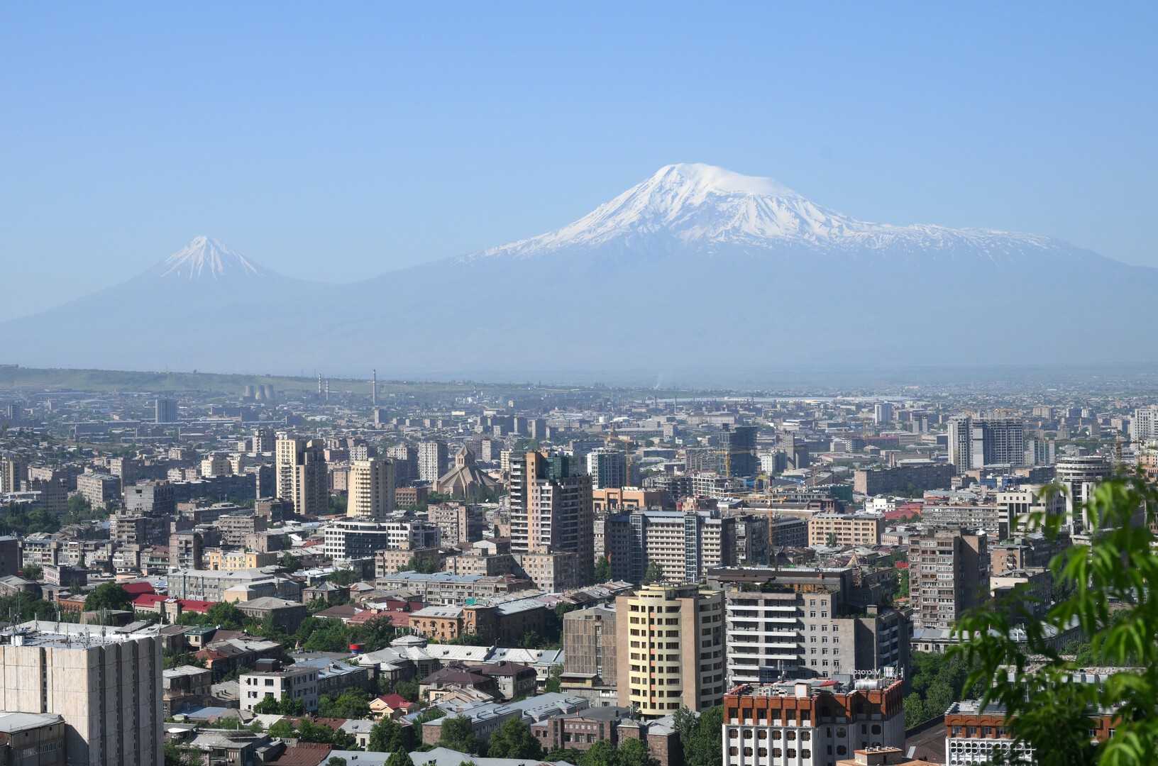 Госдума предупредила Армению об опасности «европейских пряников»