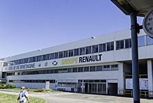 Рабочие завода Renault взяли в заложники топ-менеджеров и объявили забастовку