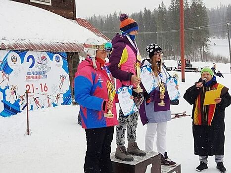 Красноярские сноубордисты завоевали семь медалей Всероссийской зимней спартакиады спортивных школ