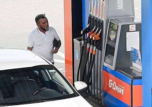 Ценам на бензин в России предсказали взлет