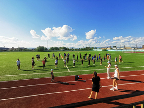 В Бурятии сотрудники Бичурского отдела полиции совместно с общественниками поддержали акцию «Зарядка со стражем порядка»