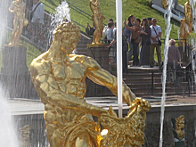 Самсон, возрожденный из пепла или три Самсона Петергофа