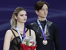 Фигуристка Скопцова пожаловалась на высокую зарплату футболистов