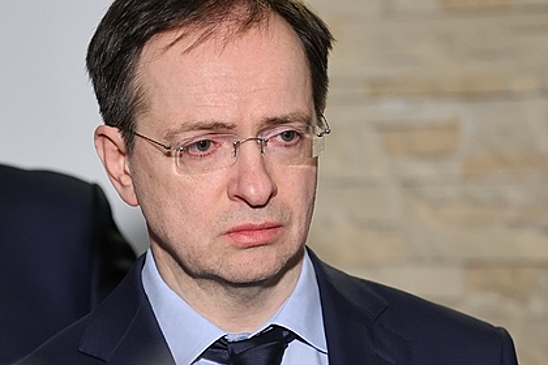 Мединский призвал уменьшить число развлекательных передач на российском ТВ