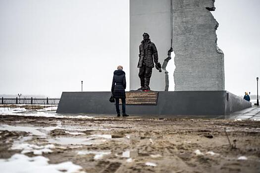 «Устроил бойню для собственного народа»? В югорском городе, куда ссылали репрессированных, решили чествовать Сталина