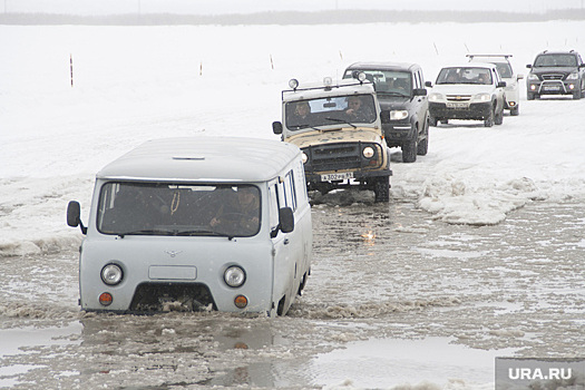 В ХМАО массово закрывают зимники и ледовые переправы
