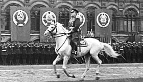 Почему Сталин отказался принимать Парад Победы в 1945 году