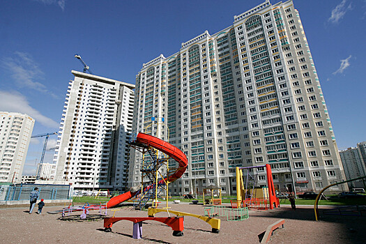 В московском районе решили сменить сине-желтый герб