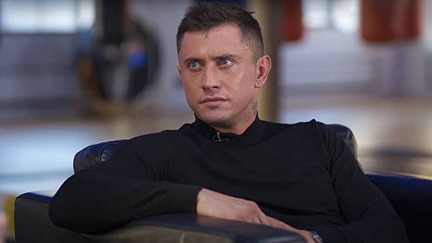 Прилучный подал жалобу в суд на решение об отказе от освобождении от алиментов