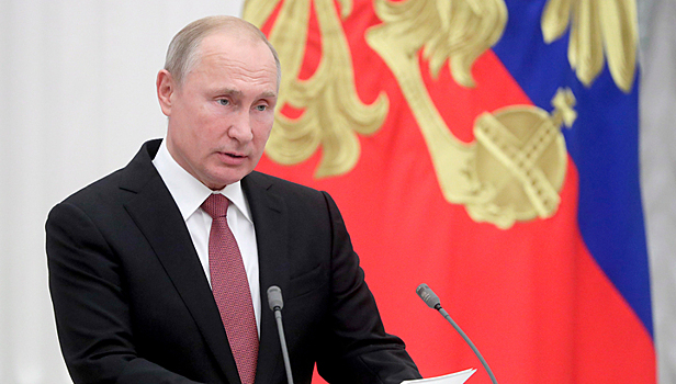Путин наградил посмертно мальчика-героя и хабаровскую учительницу