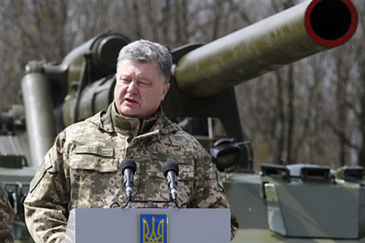 Киев готовится ввести военное положение в Донбассе
