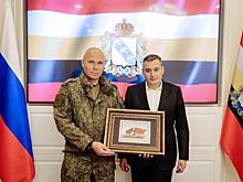 Александр Хинштейн и командир батальона «Сейм» обсудили меры поддержки курских бойцов