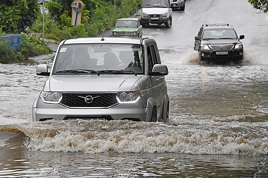 В Омской области из-за осадков ввели режим ЧС