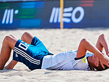 Пляжный футбол, Россия проиграла Испании в полуфинале турнира в Дубае