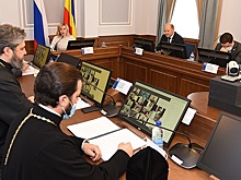 Донские парламентарии и представители епархии приняли участие в форуме &laquo;Димитриевские чтения&raquo;
