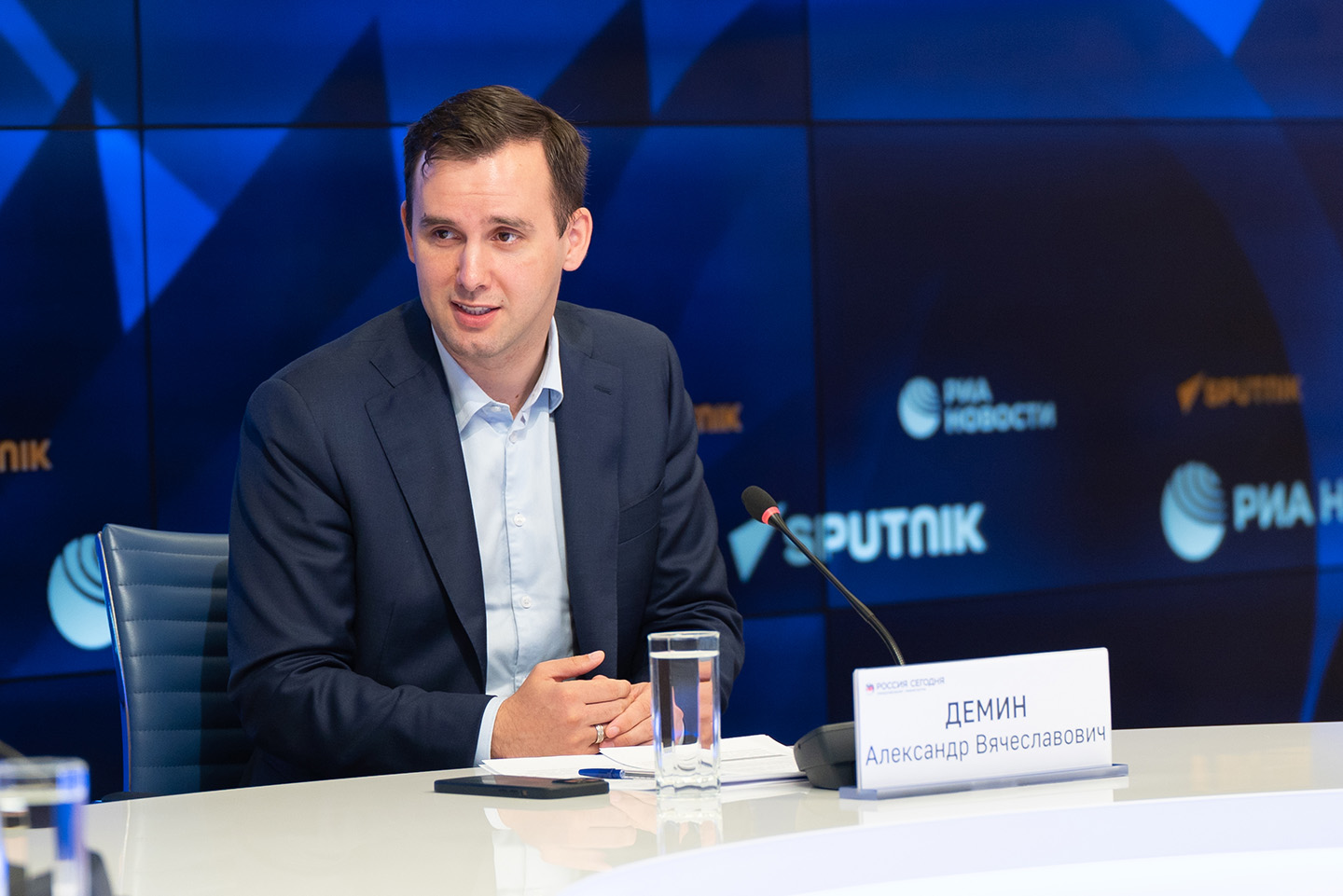 Демин предложил регионам самим определять виды и критерии ремесленной деятельности