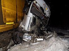 В Орловском районе столкнулись два попутных грузовика