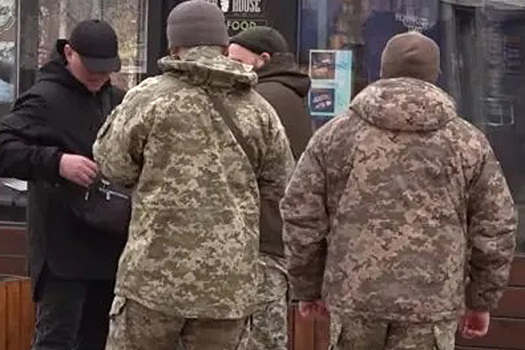 «Охота на людей»: Украина оказалась на грани внутреннего взрыва из-за мобилизации