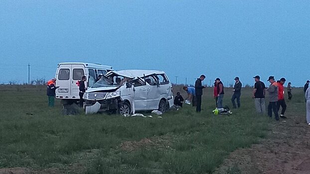 В опрокинувшемся на саратовской дороге автомобиле пострадали 4 гражданина Кыргызстана