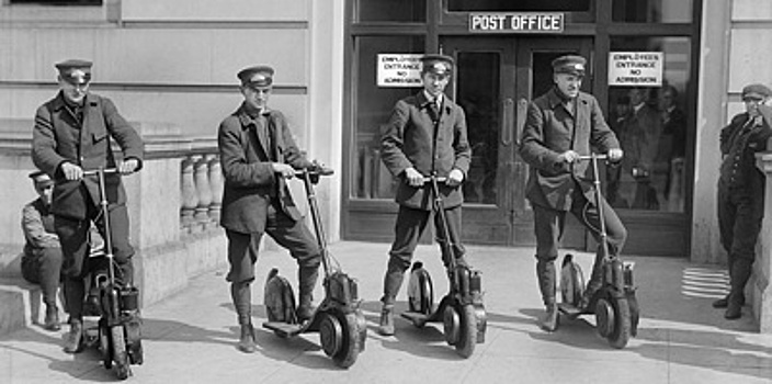 С ветерком по тротуарам. Как появился первый самокат с мотором