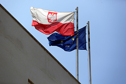 Комиссия ЕС обязала Польшу заплатить штраф в 70 млн евро