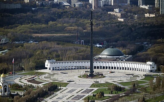 Музей Победы в Москве организует танцевальные вечера под открытым небом
