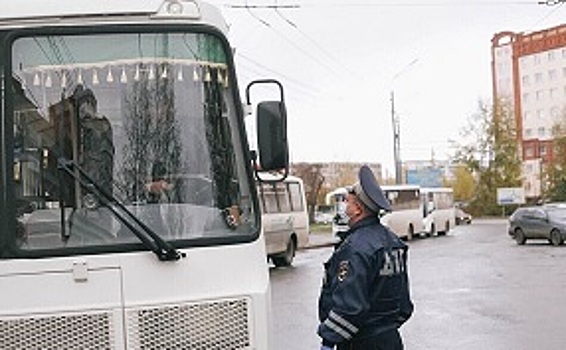 В Ростовской области водителей массово штрафуют за работу без маски