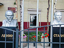 Коммунисты установили бюст Сталина в Мурманске