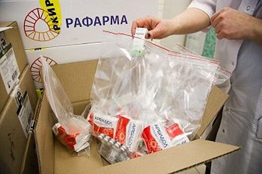 В Тюменской области выдают бесплатные лекарства для людей с коронавирусом
