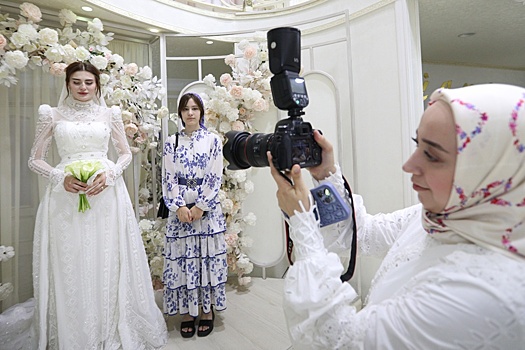 На свадьбах в Чечне запретили дорогие подарки и назвали размер калыма
