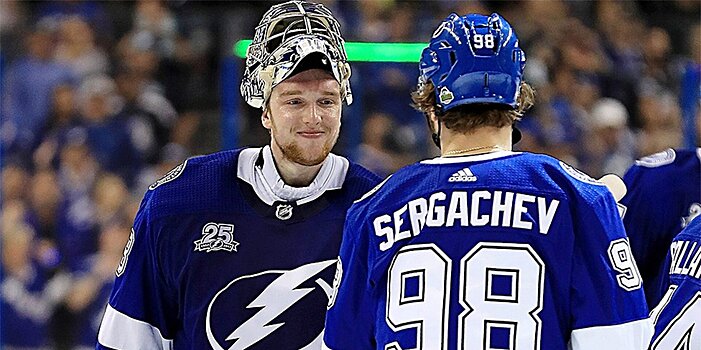 Василевский, Сергачев и Марченко нанесли символический удар по мячу перед игрой «Спартак» – ЦСКА. Кириленко, Хохлова и Мельникова – среди гостей матча