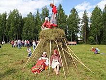 Под Архангельском впервые прошел этно-джазовый фестиваль "Сенофест"