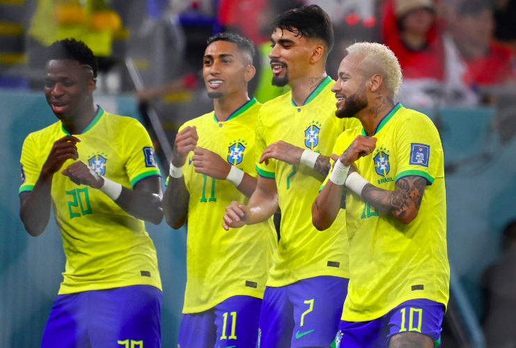 Ловрен: не вижу проблем в танцах футболистов сборной Бразилии