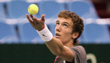 Теннисист Кузнецов одолел Фоньини на турнире в Будапеште
