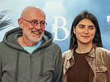 Гордона с невестой-внучкой в ЗАГСе встретил охранник