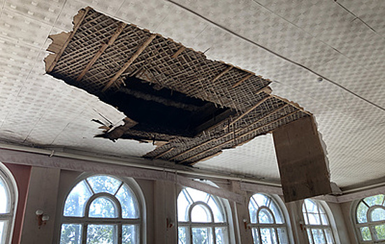 Дети из школы Гусь-Хрустального, где упал потолок, будут учиться в другом здании