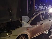 В Песочне пьяный водитель на Lada Granta получил травмы, врезавшись в припаркованную фуру