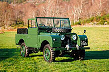 В Великобритании на аукцион выставят Land Rover Елизаветы Второй