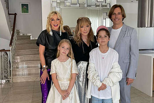 Певица Пугачева призвала своих детей сделать из дома в Грязи музей любви