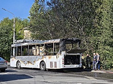 Сегодня утром в Ростове на Каменке сгорел автобус