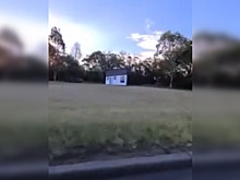 Оптическая иллюзия с крутящимся домом попала на видео