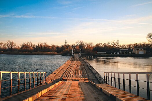 Власти Ростова собираются построить постоянный мост к Зеленому острову взамен понтонного