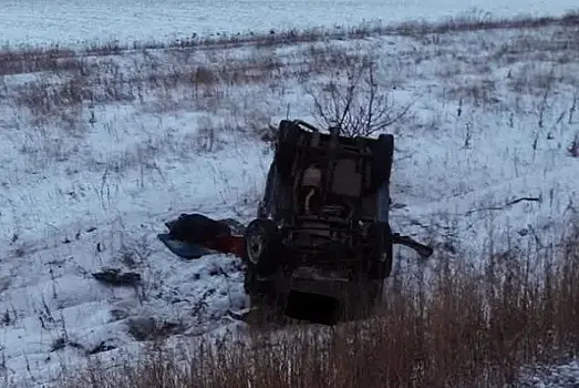 В Самарской области пьяный водитель без прав перевернулся на УАЗе