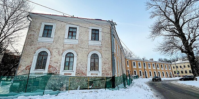 Фасады южного служебного флигеля усадьбы Петровско-Разумовское отреставрируют