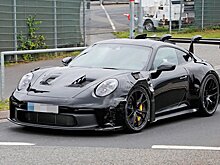 Спорткар Porsche 911 GT3 RS проходит зимние тесты в Швеции